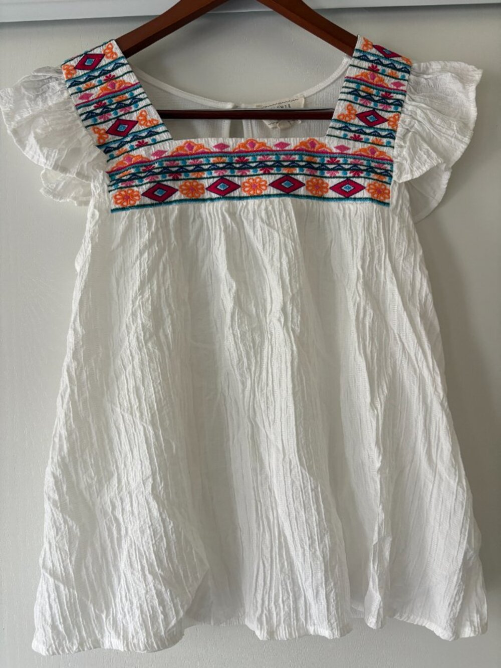 Flower & Feather White Embroidered Ruffle Sleeve Blouse Medium